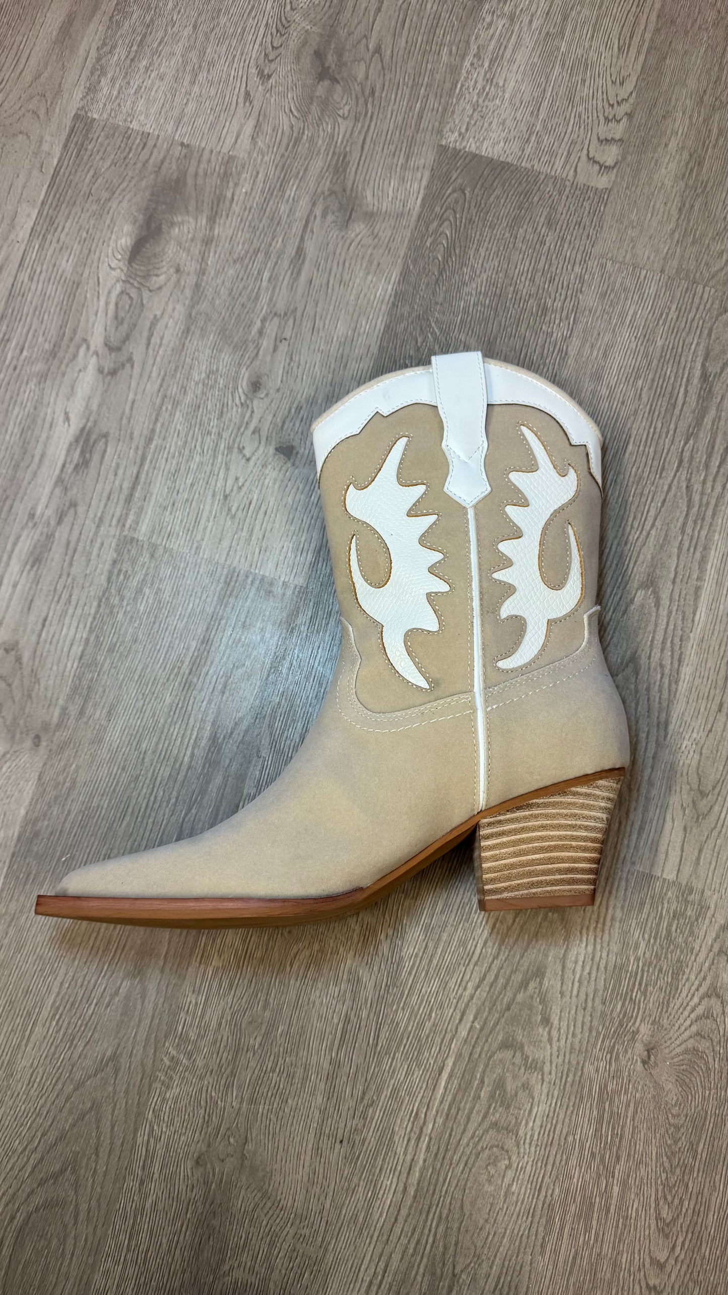 Jackie cut out western boots