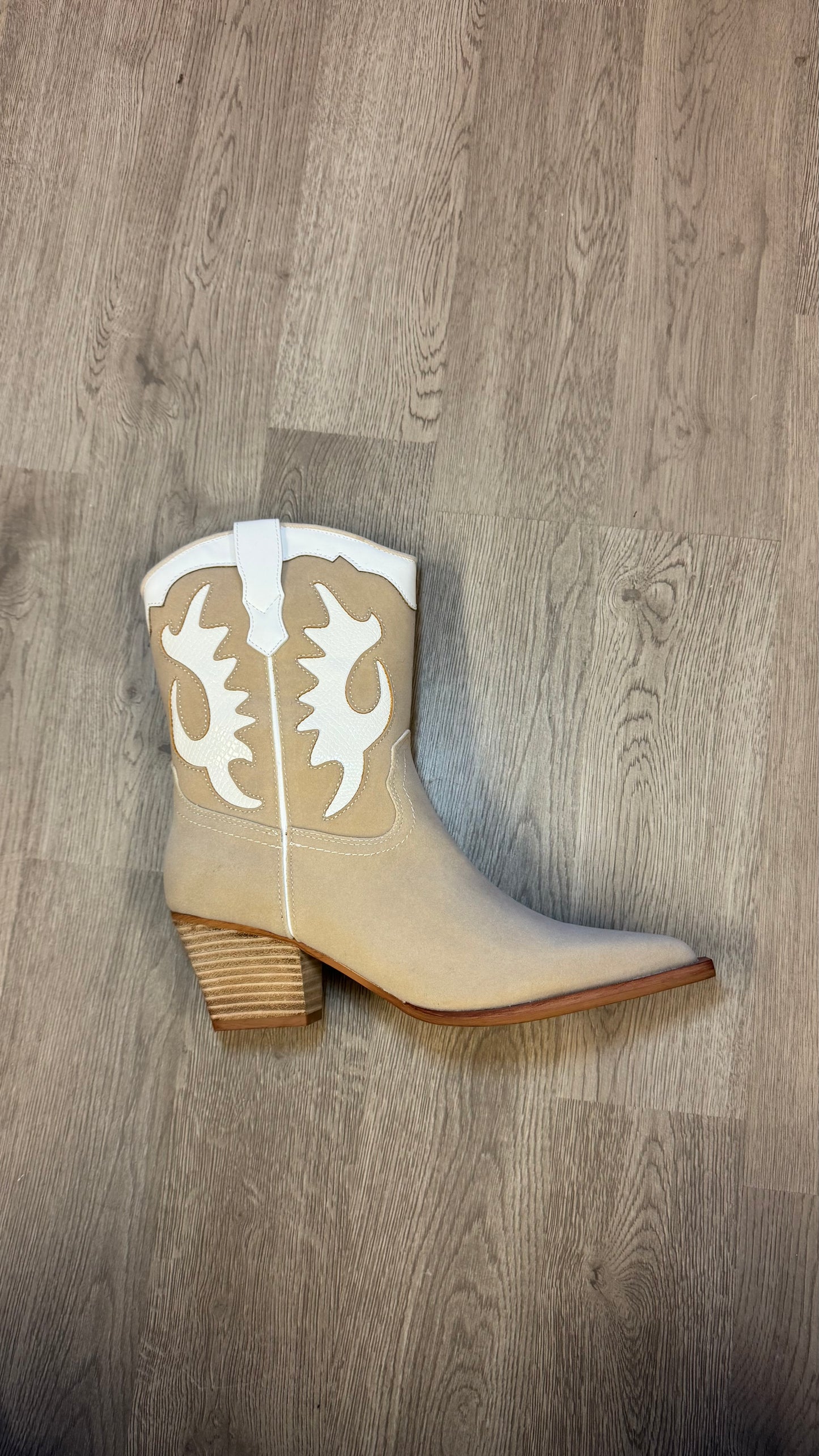 Jackie cut out western boots